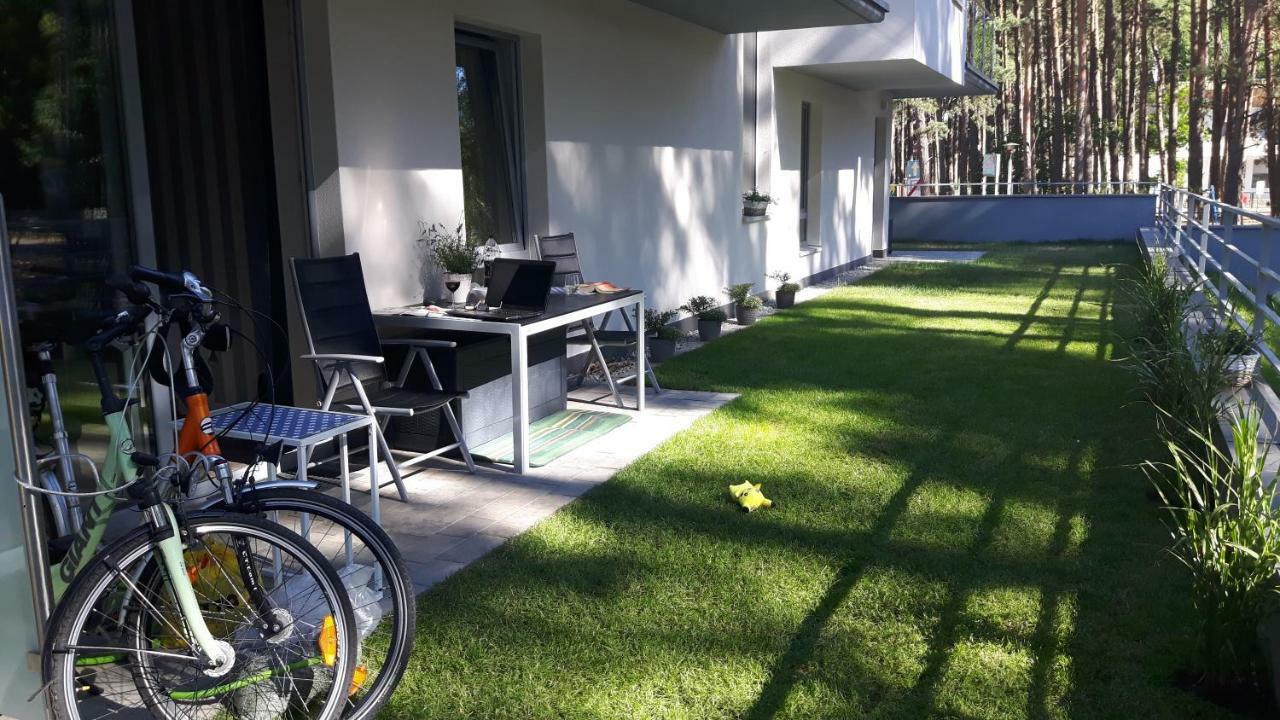 Apartament Z Ogrodkiem Pobierowo Exterior photo